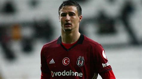 B­e­ş­i­k­t­a­ş­ ­M­a­t­e­j­ ­M­i­t­r­o­v­i­c­­i­ ­K­A­P­­a­ ­b­i­l­d­i­r­d­i­